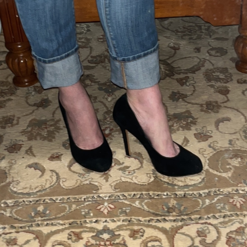 EUC Dolce Vita black suede platform pumps